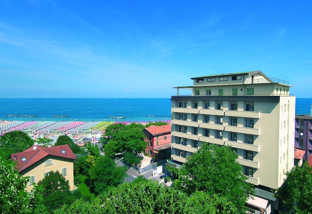 Hotel Acropolis 카톨리카 외부 사진